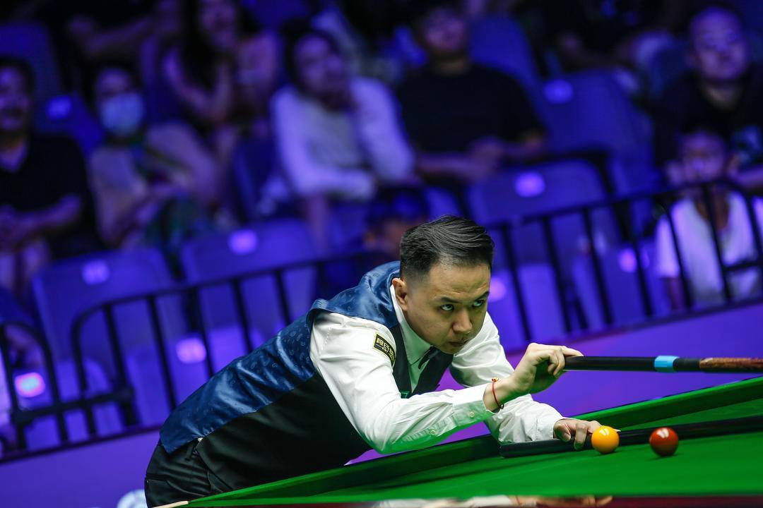 现出色的控 现出色的控